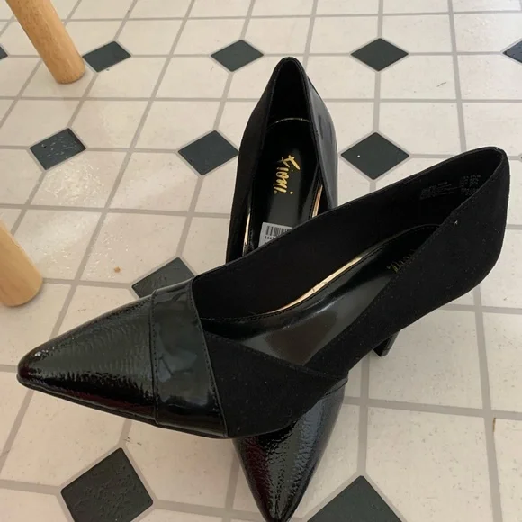 FIONI Black Heels NEW ,SIZE 8.5 - Picture 3 of 10